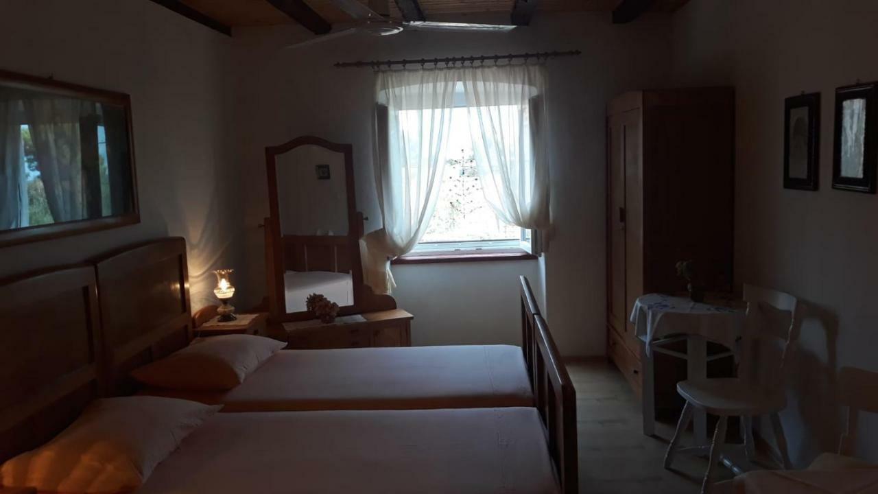 Apartments Lovor Силба Екстериор снимка